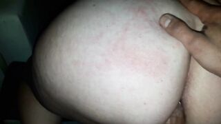 Elle adore se faire sodomiser