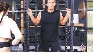 Large booty gym honey Mandy Muse anal drilled after squats