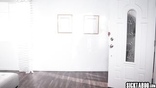 Air hostess Aila Donovan made dude fly after outstanding oral-job and knob riding