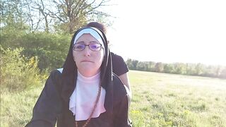 This nun gets her booty filled with cum in advance of this babe goes to church !!
