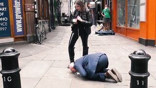 Mastix Evilyne _ Public Femdom