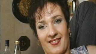 Group Sex in der Kellerbar