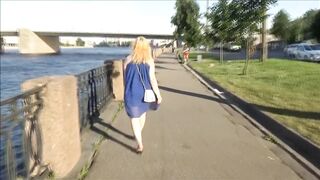 Flashing cunt and butt in town