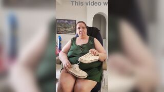 Coolmarina. Indecent and perspired feet after a full day