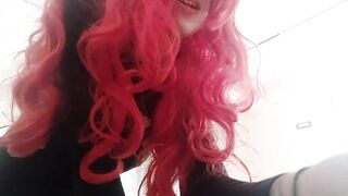 I know, I've done it several times, but I like spying on my stepmother during the time that this babe's on the latrine