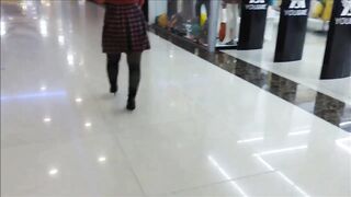 Shopping mother I'd like to fuck in hose and heels