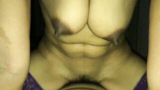 33 YEAR THAI MAMMA Rides a Jock ...4 !