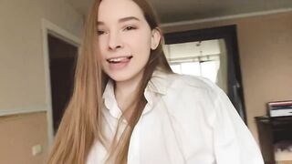 masturbate juicy cunt in white pants