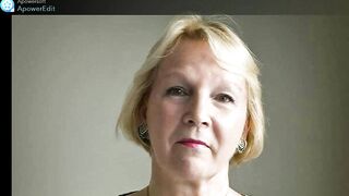 picture Wonderful granny cleavage