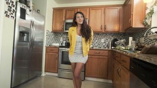 My large butt stepmom scrambles my eggs each morning