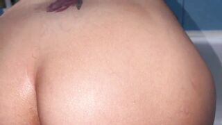 Mother I'd Like To Fuck wanted to go to the shower but engaged in anal sex