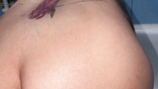 Mother I'd Like To Fuck wanted to go to the shower but engaged in anal sex