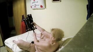 Cum in daybed with recent screwing machine