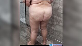 Amateur Corpulent Step Mama Wife takes a shower in fancy hotel. Beautiful big beautiful woman.