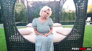 Despairing older stepmom mother I'd like to fuck Charli Phoenix needed cash from her stepson