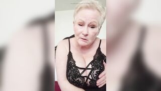 Hawt Gilf Just Likes Talking Immodest To Her Lover