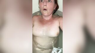 The pont of time Mamma's head goes humorous from masturbating in a mega sexy baths