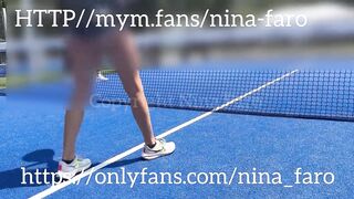 Défi ! Je me fais baiser par mon tutor de padel et mon mari cocu en 3some FHH après ma séance !