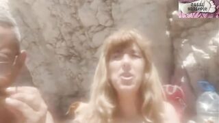 CASAL GRESOPIO NA PRAIA DA MIJONA