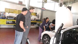 The Old Woman at the Body Shop Makes U Have A Fun