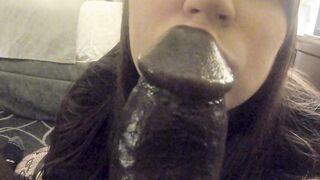 Putting a good ebony unfathomable in my throat ( Close - up )