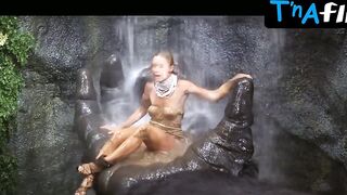 Jessica Lange Belt Scene in King Kong