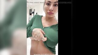 Mamma is willing for milking