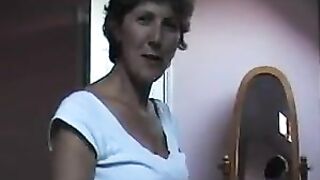 Sara Makes The Couch