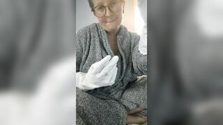 Dream milking prostate with white rubber gloves until u cum for me!