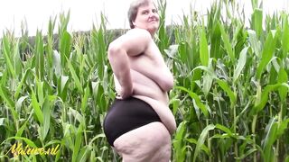Hirsute Older big beautiful woman Tina Plays With Her Massive Butt & Corpulent Cunt In a Corn Field