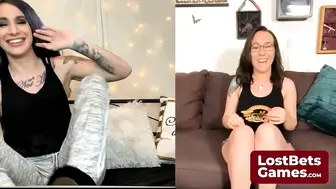 2 hawt beauties are playing a disrobe game via a cam