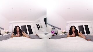 Landlord Gives Recent Tenant a Warm Welcome - Virtual Real Porn