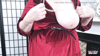 Aunty in her Pearl Necklace (homemade voyeur wife mother i'd like to fuck pawg big beautiful woman fetish older amateur)