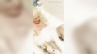 Excited mother I'd like to fuck sucking Penis in Bathroom Tub