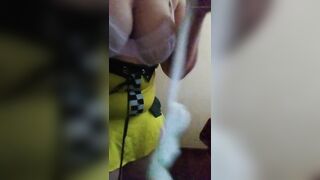 Golden-haired with large booty dances sensually and ends up masturbating with joy