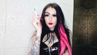 Cigarette smoke. Smokin' fetish. Hot smokin' Female-dominant