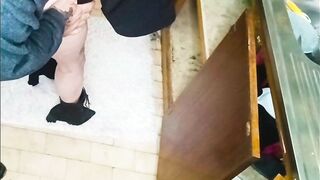 Sexy hottie tempted the plumber whilst this guy's bussy fixing the pipes that babe worked on his piipe...