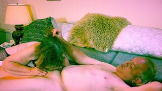 Older granny gives great head