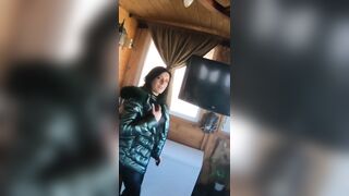 This jumpsuit's so hawt! Come and play with it!