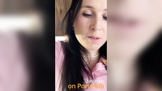 Всетаки уговорил лучшую подругу сделать мне минет, это чудесно