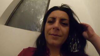 Inserting nylon hose and pissing give me hard orgasms