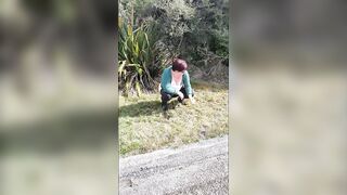 Trashy Kiwi mother I'd like to fuck urinates on roadside with oncoming traffic