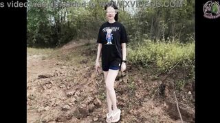 Thai youthful woman Amateur Outdoor Screw – POV Creampie In Nature Thai audio