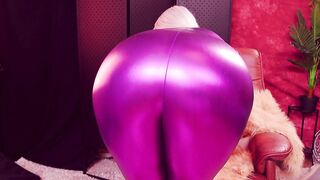 I mesmerize u and command u how to play with your nipps! Arya Grander