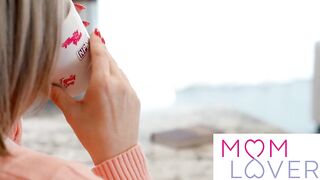 Fleshly Hotty mother I'd like to fuck Addison James has Her Snatch Stretched Out by Massive Schlongs