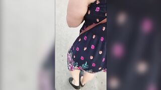 Older Venezuelan woman on the streets of Lima