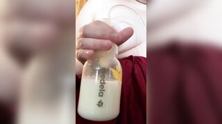 Single boob 4 ounce pump four ounces breast milk