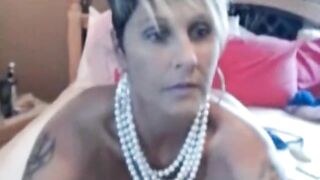 Check My mother I'd like to fuck - Amateur wives and mommys