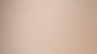 Guy licks the vagina of a preggy hotties