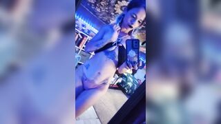 Rock Bitch Mirror Tease